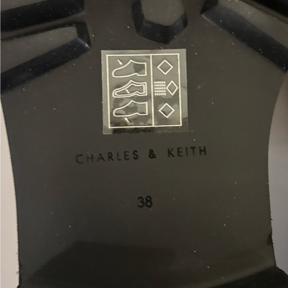 Charles & Keith Tan Loafers with Black Soles - Picture 4 of 4